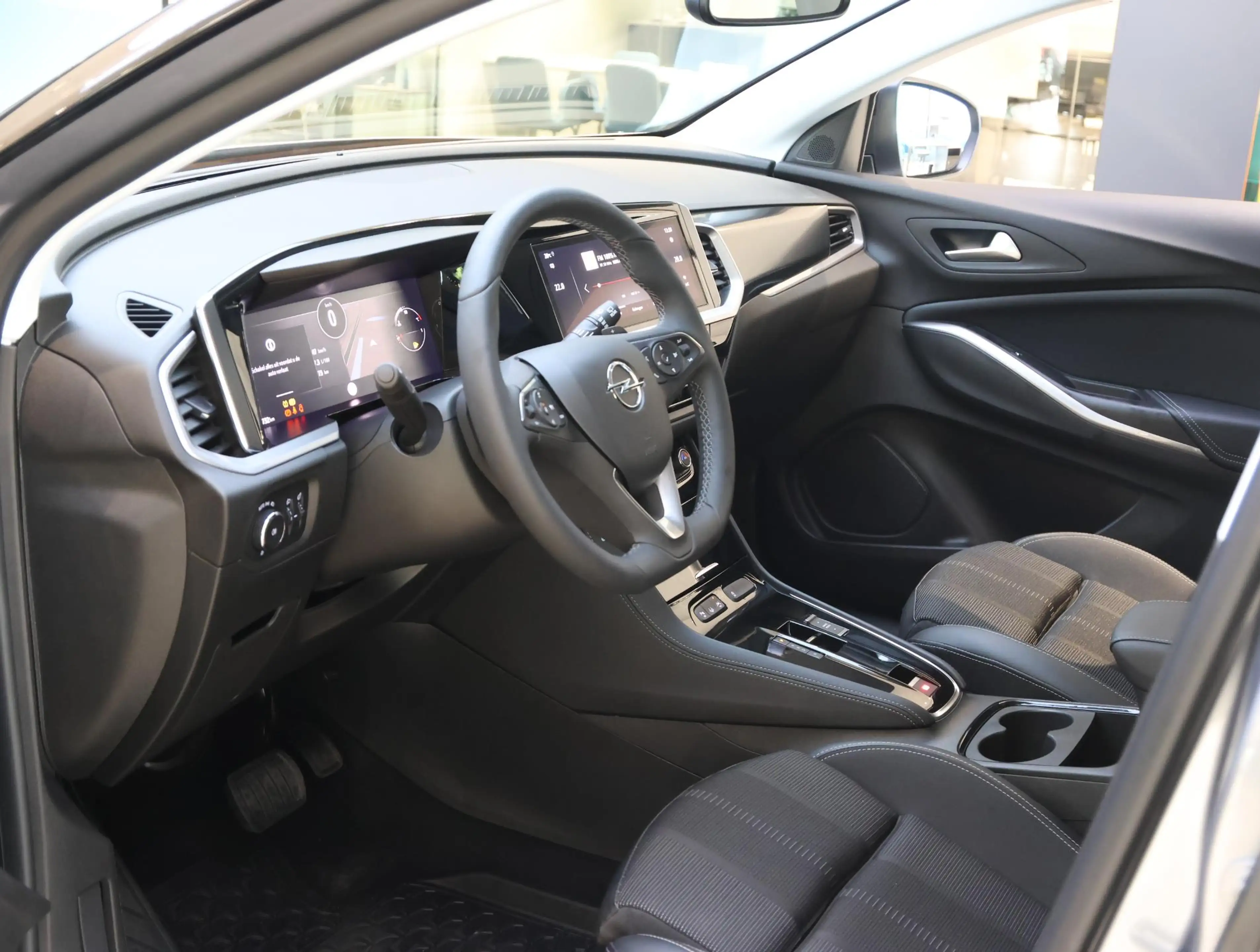 Opel Grandland SUV GS Line 130 pk Automaat | AGR Comfortstoelen | — photo 11
