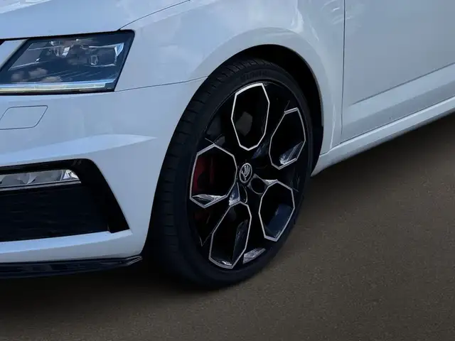 Skoda Octavia view 3