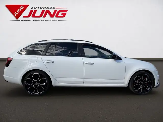 Skoda Octavia view 9
