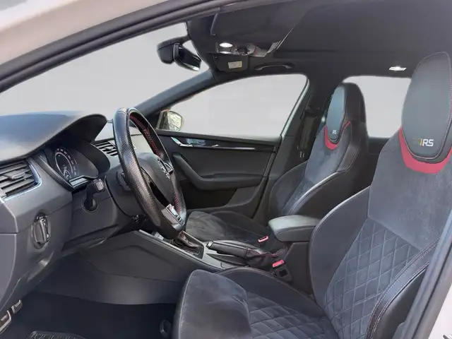 Skoda Octavia view 11