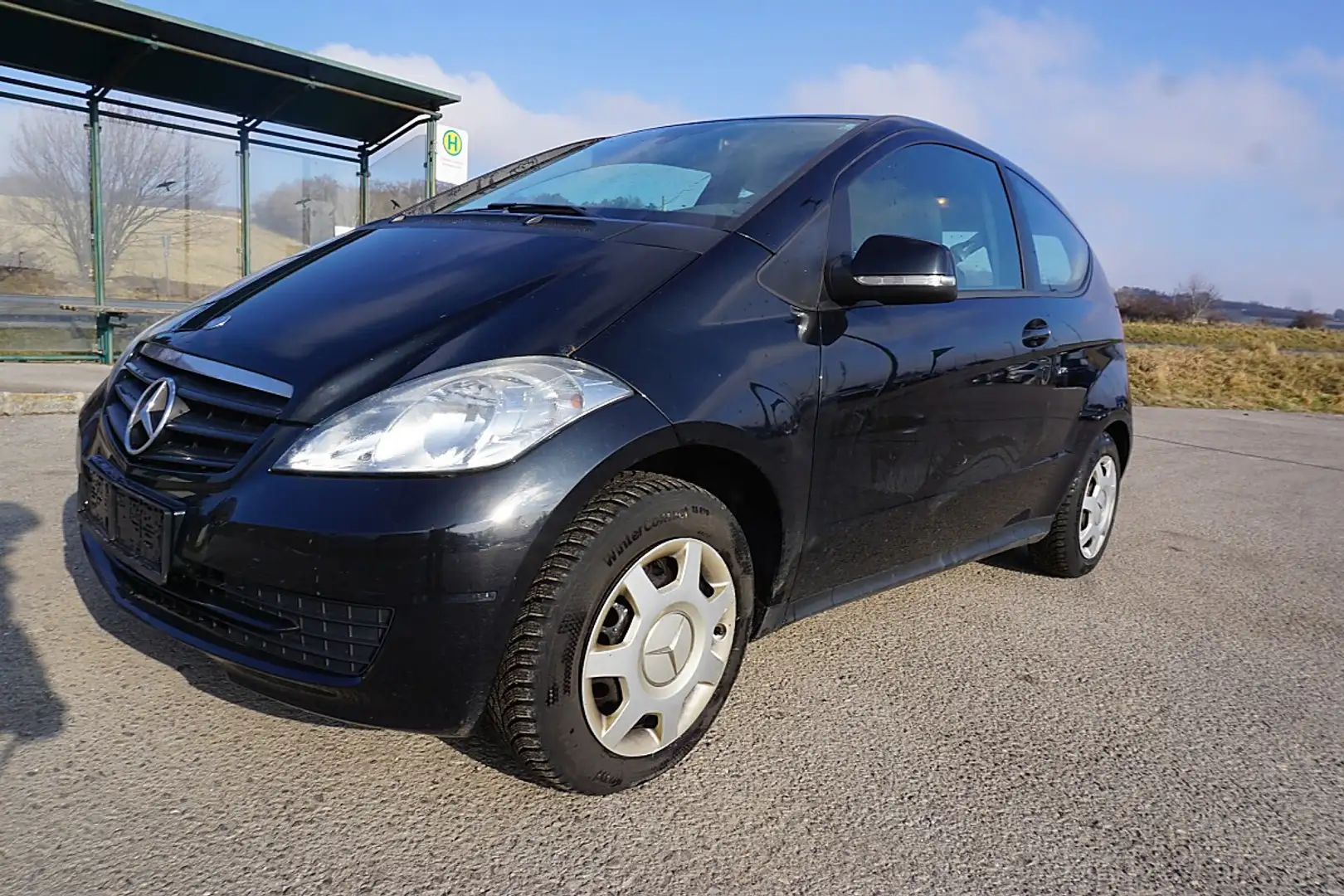 Mercedes-Benz A 150 Classic BlueEfficiency Schwarz - 2