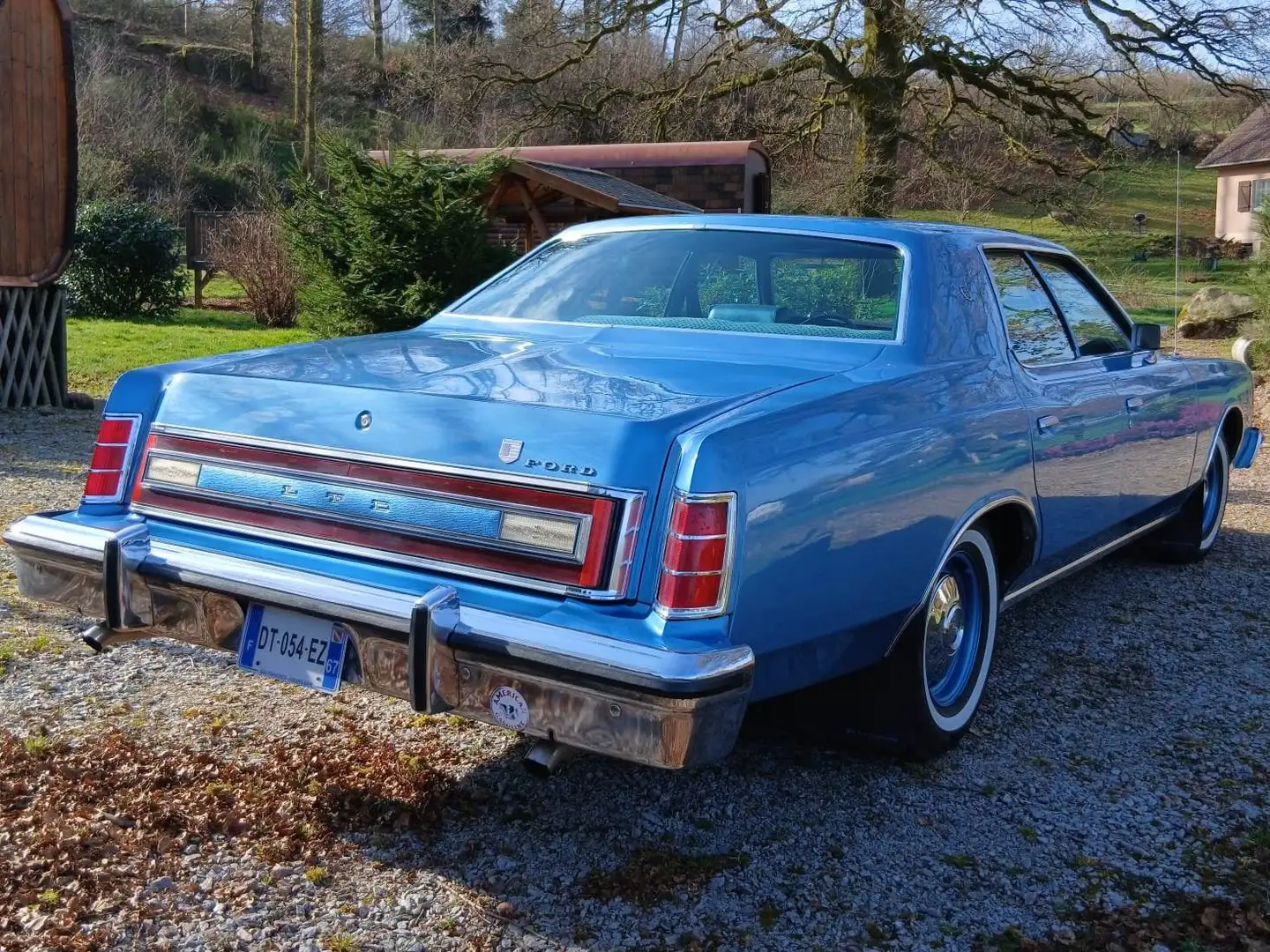 Ford Crown Kék - 2