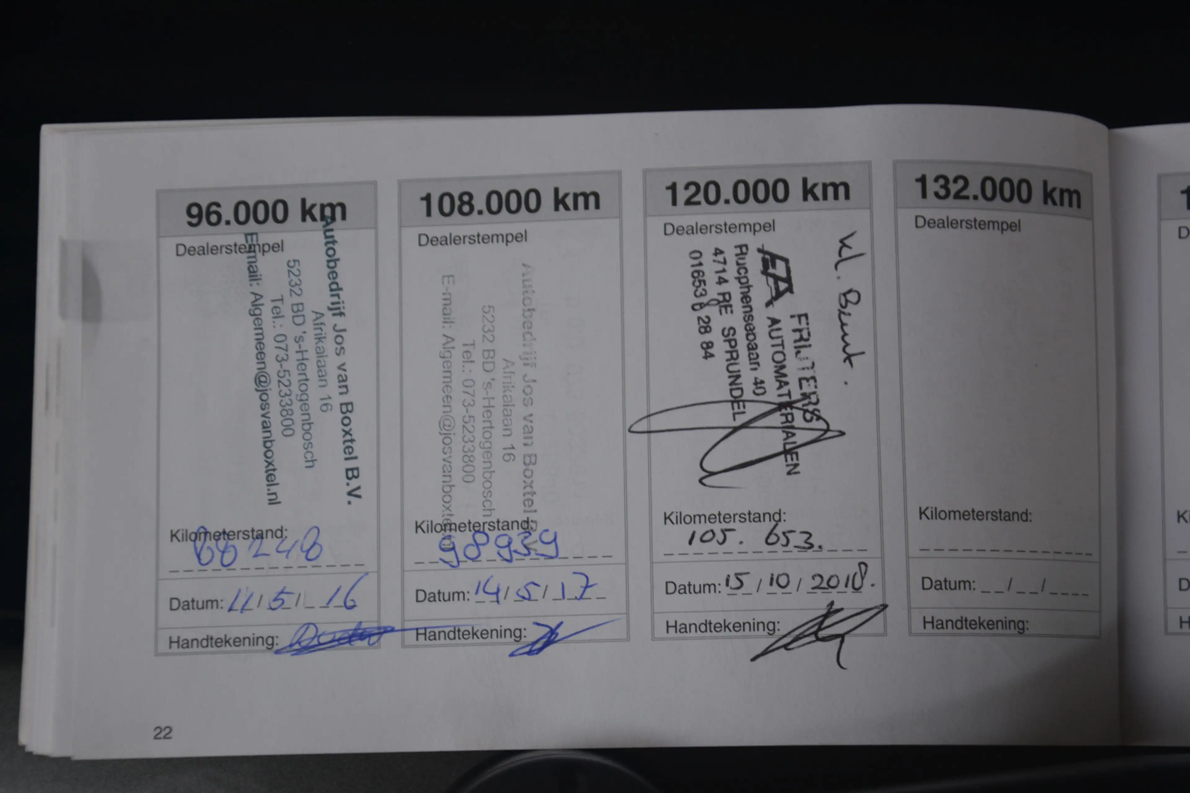 Jeep Grand Cherokee 4.7 V8 Limited | Navigatie | Leer | Stoelverwarmin — photo 32