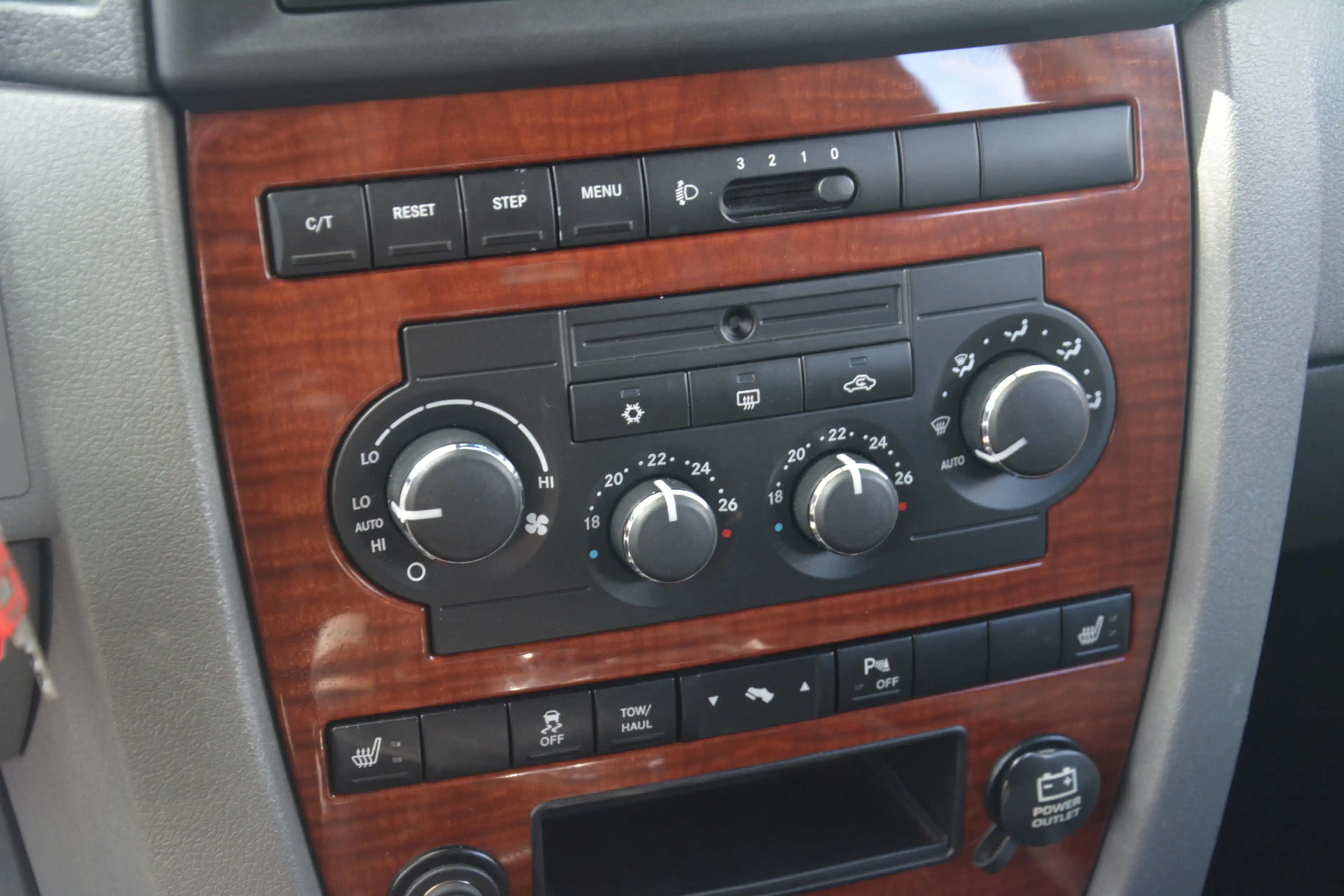 Jeep Grand Cherokee 4.7 V8 Limited | Navigatie | Leer | Stoelverwarmin — photo 16
