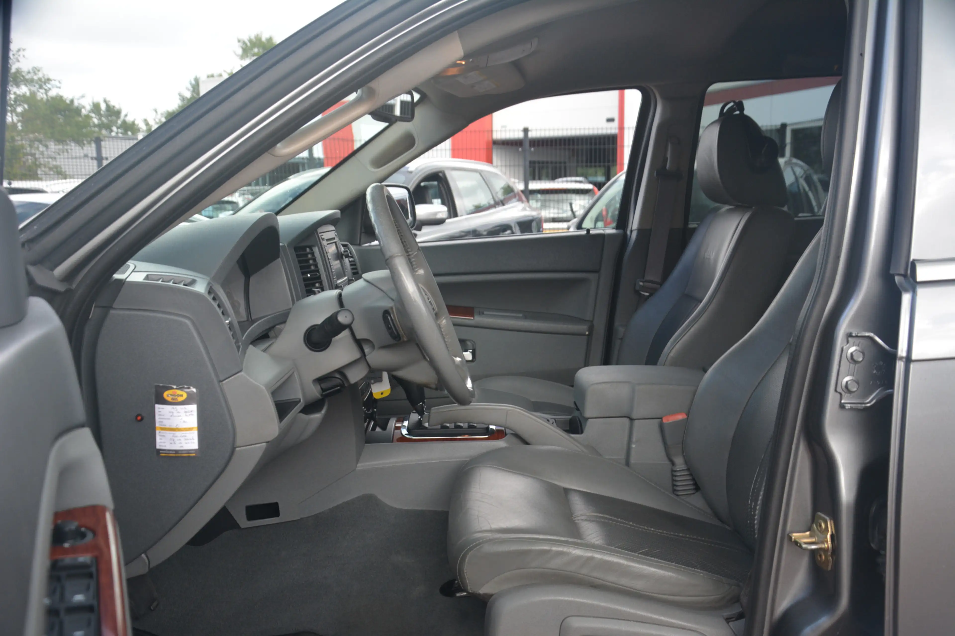 Jeep Grand Cherokee 4.7 V8 Limited | Navigatie | Leer | Stoelverwarmin — photo 6