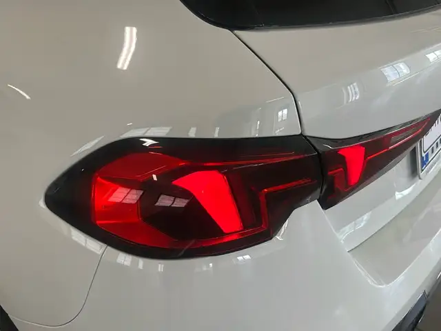 BMW 1 Series view 12