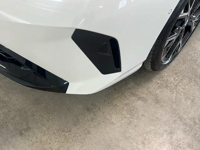 BMW 1 Series view 15