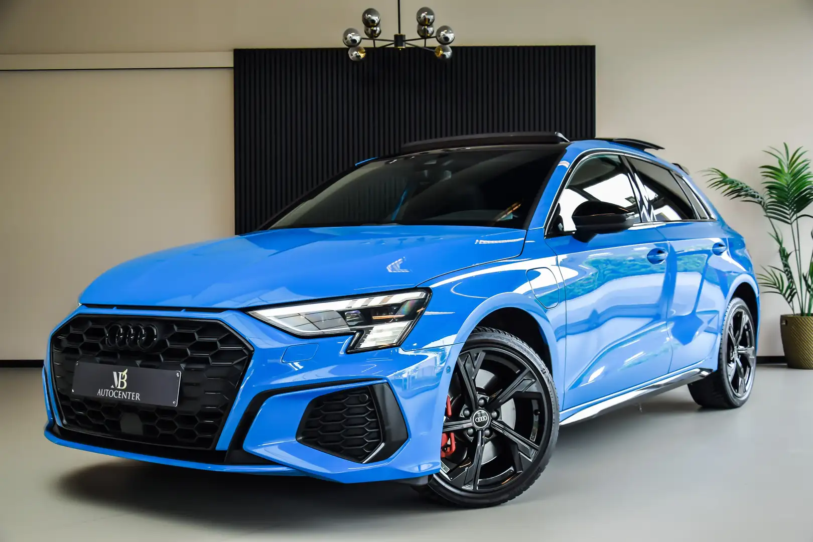 Audi A3 45 TFSIe PHEV S-Line Competition 03/2021 Bleu - 1