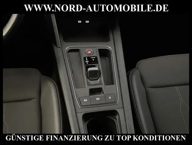 Cupra Leon view 21