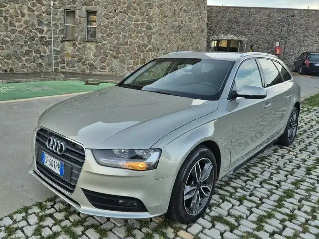 Audi A4 Avant  2.0 tdi Ambiente 120cv