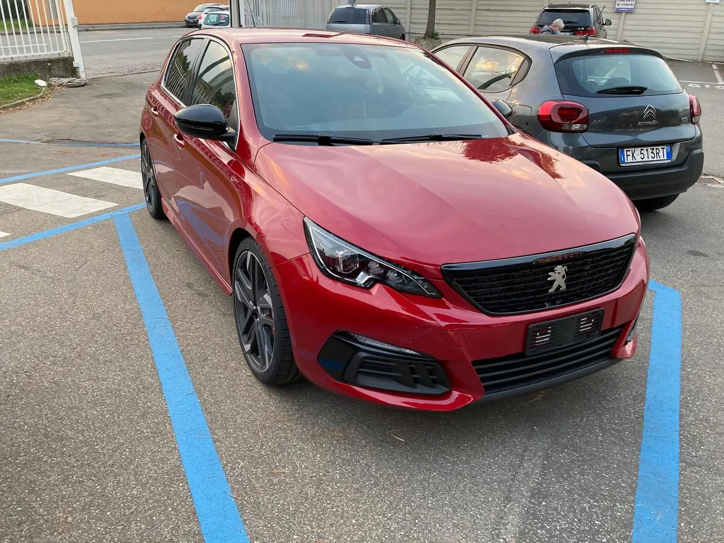 Peugeot 308 308+II+2018+5p+1.6+puretech+Gti+by+Sport+s Rosso - 1