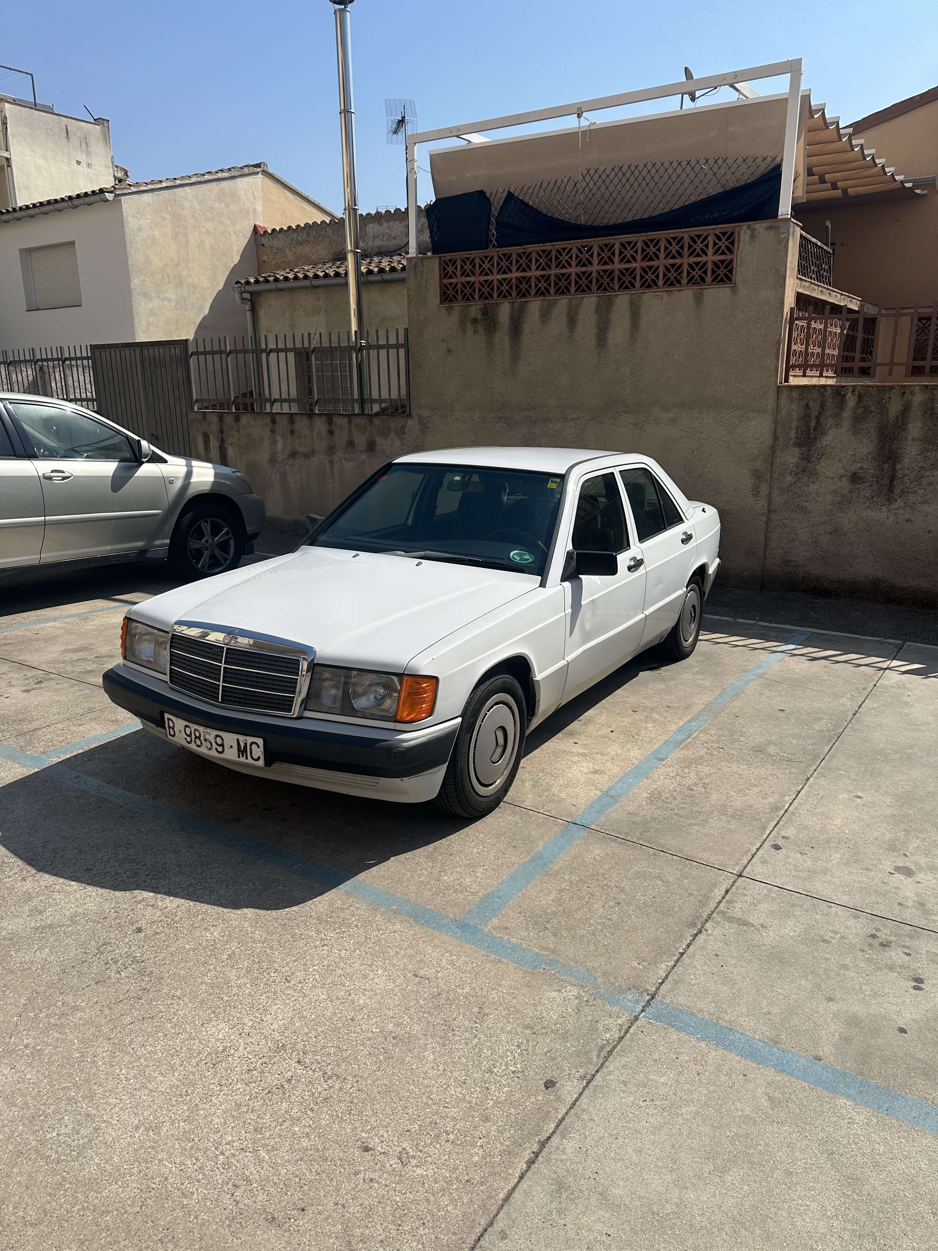 Mercedes-Benz 190 190E 1.8 - foto 1