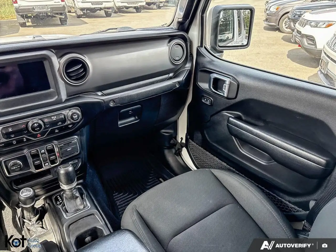 Jeep Gladiator снимка Jeep Gladiator