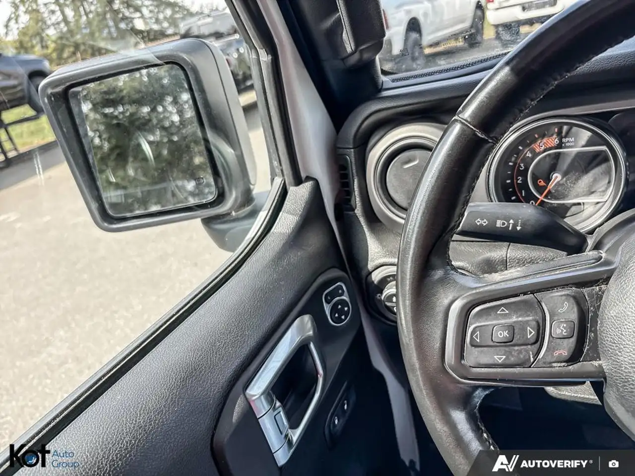 Jeep Gladiator снимка Jeep Gladiator