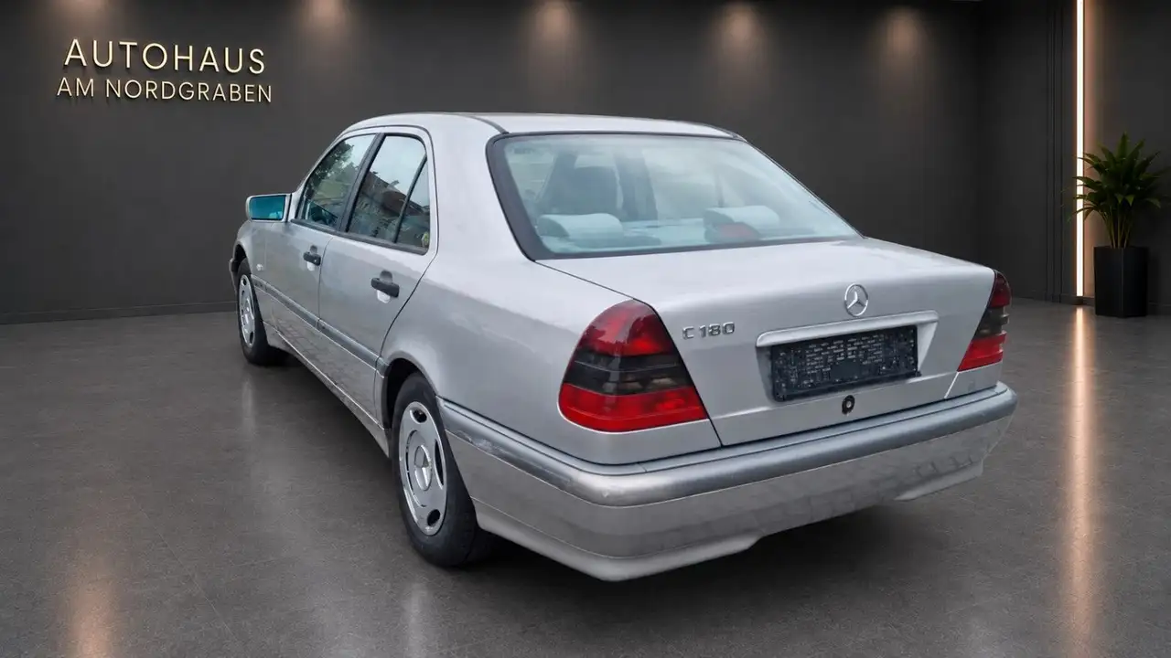 Mercedes-Benz C 180 Classic, Automatik, Tempomat., foto 5