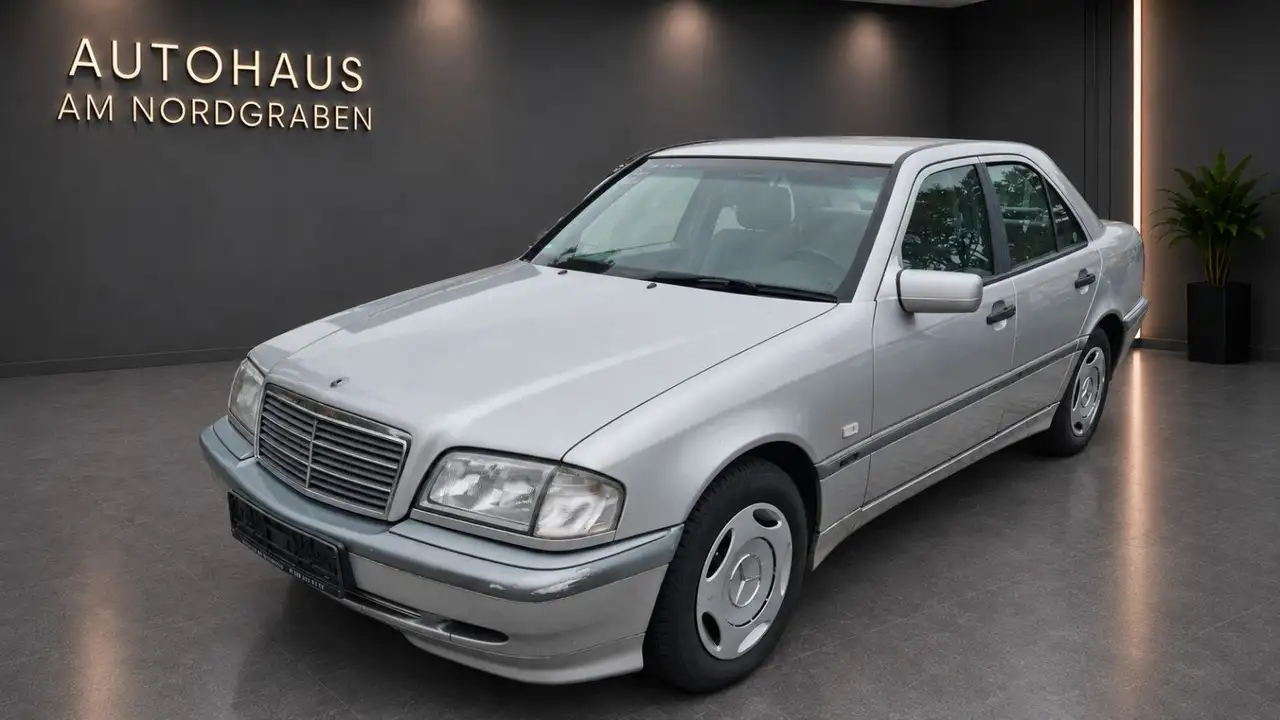 Mercedes-Benz C 180 Classic, Automatik, Tempomat., foto 1