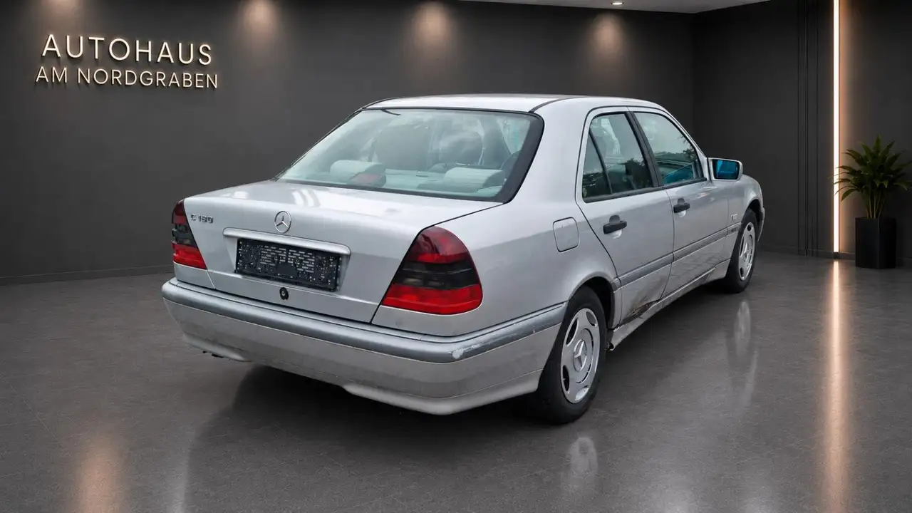Mercedes-Benz C 180 Classic, Automatik, Tempomat., foto 3