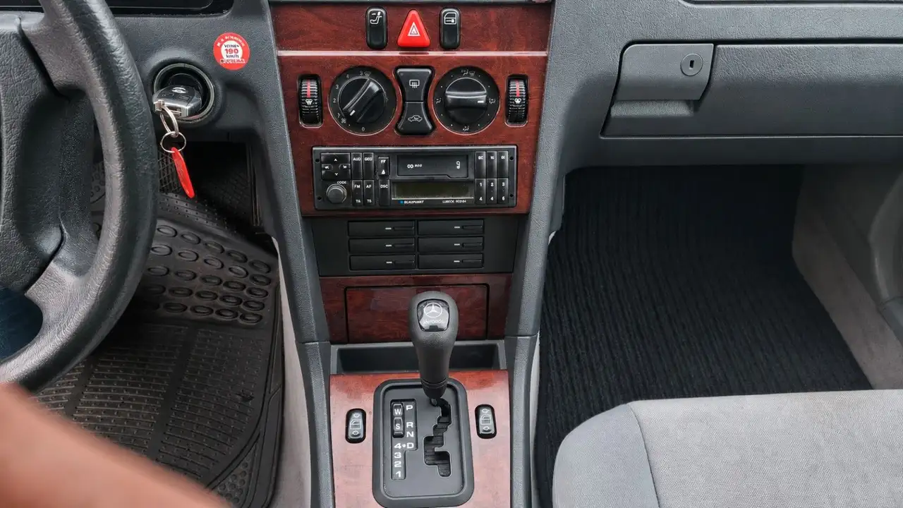 Mercedes-Benz C 180 Classic, Automatik, Tempomat., foto 12