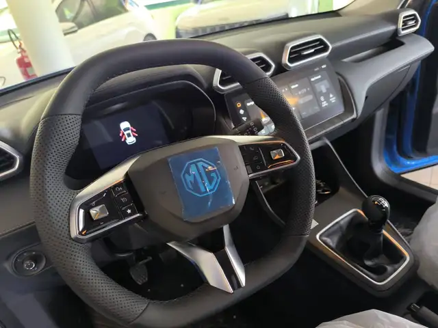 MG ZS view 10