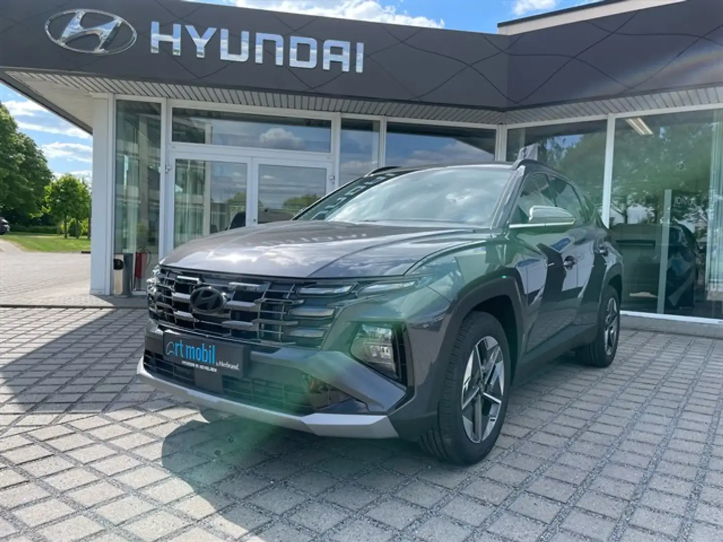 Hyundai TUCSON TREND Automatik Grau - 1