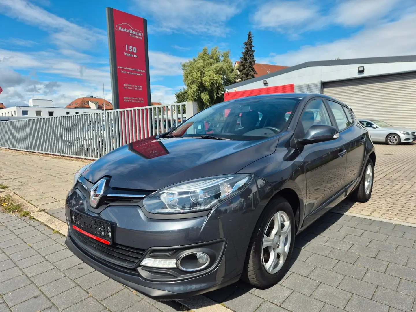 Renault Megane III Lim. 5-trg. Paris Gris - 1