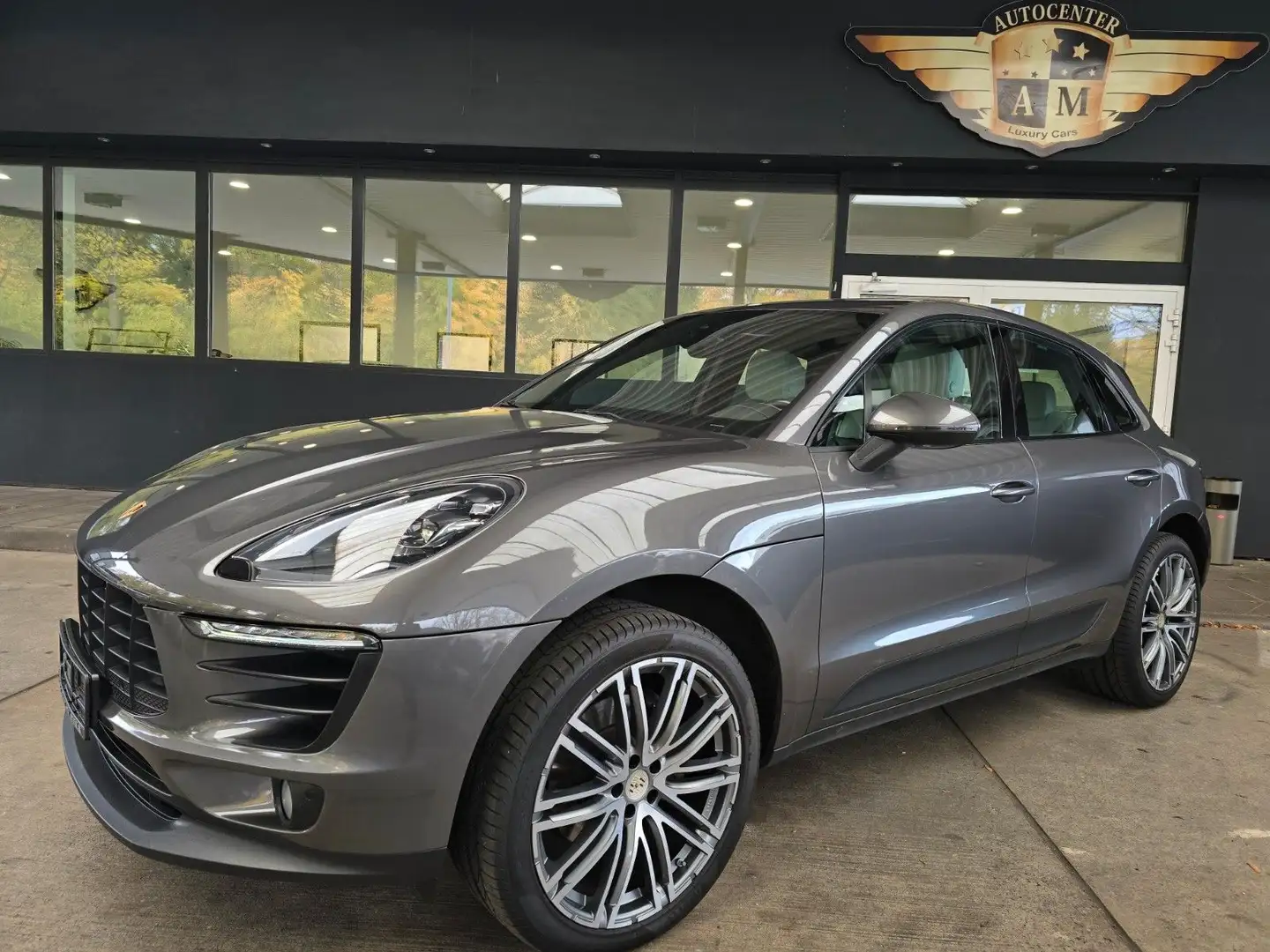 Porsche Macan PANO/LEDER/Navi/18-Wege-Memory/KAMERA/21" Grau - 1