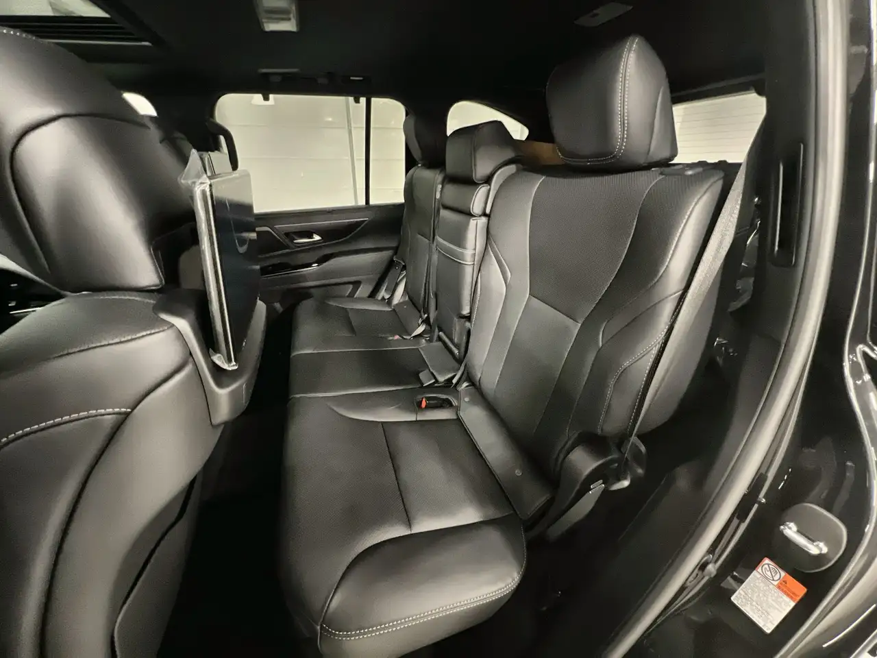 Lexus LX 600 снимка Lexus LX 600