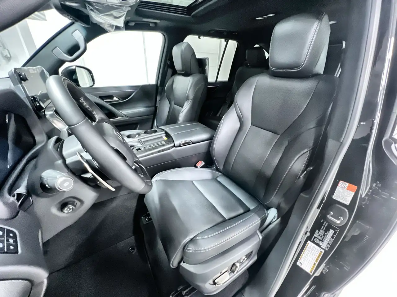 Lexus LX 600 снимка Lexus LX 600