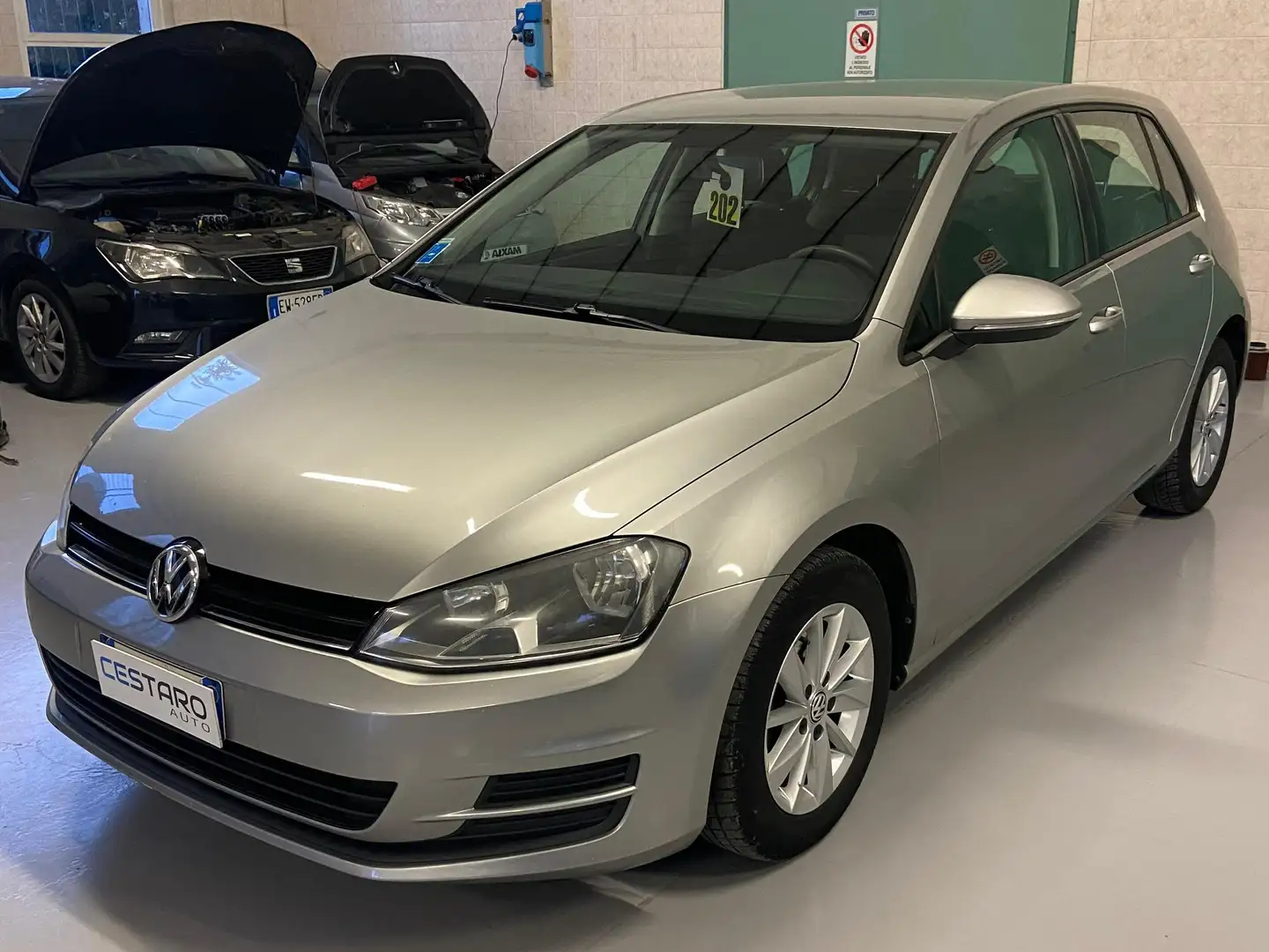 Volkswagen Golf 5p 1.2 tsi Trendline 85cv Grigio - 1