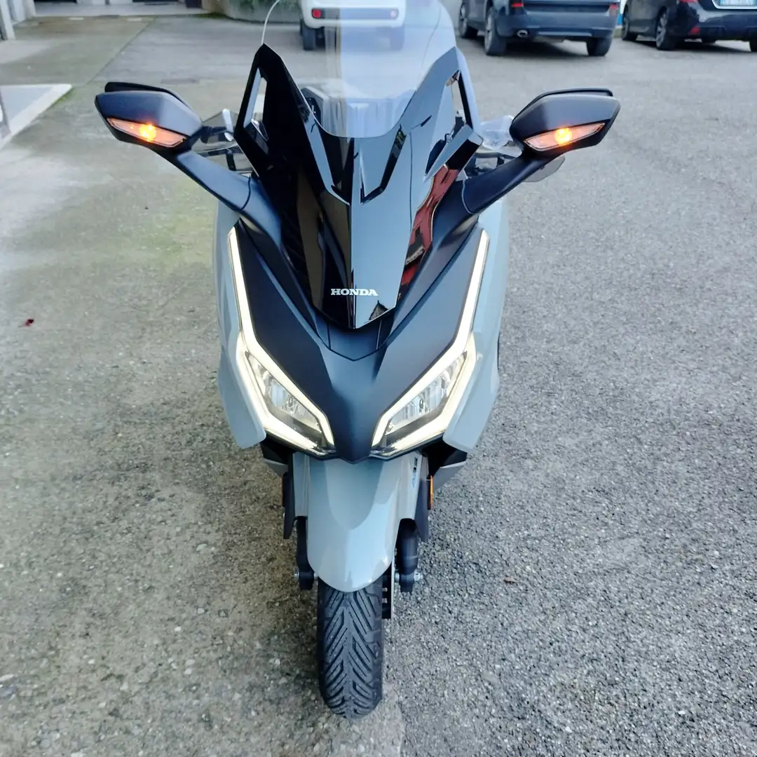 Honda Forza 350 Gris - 1