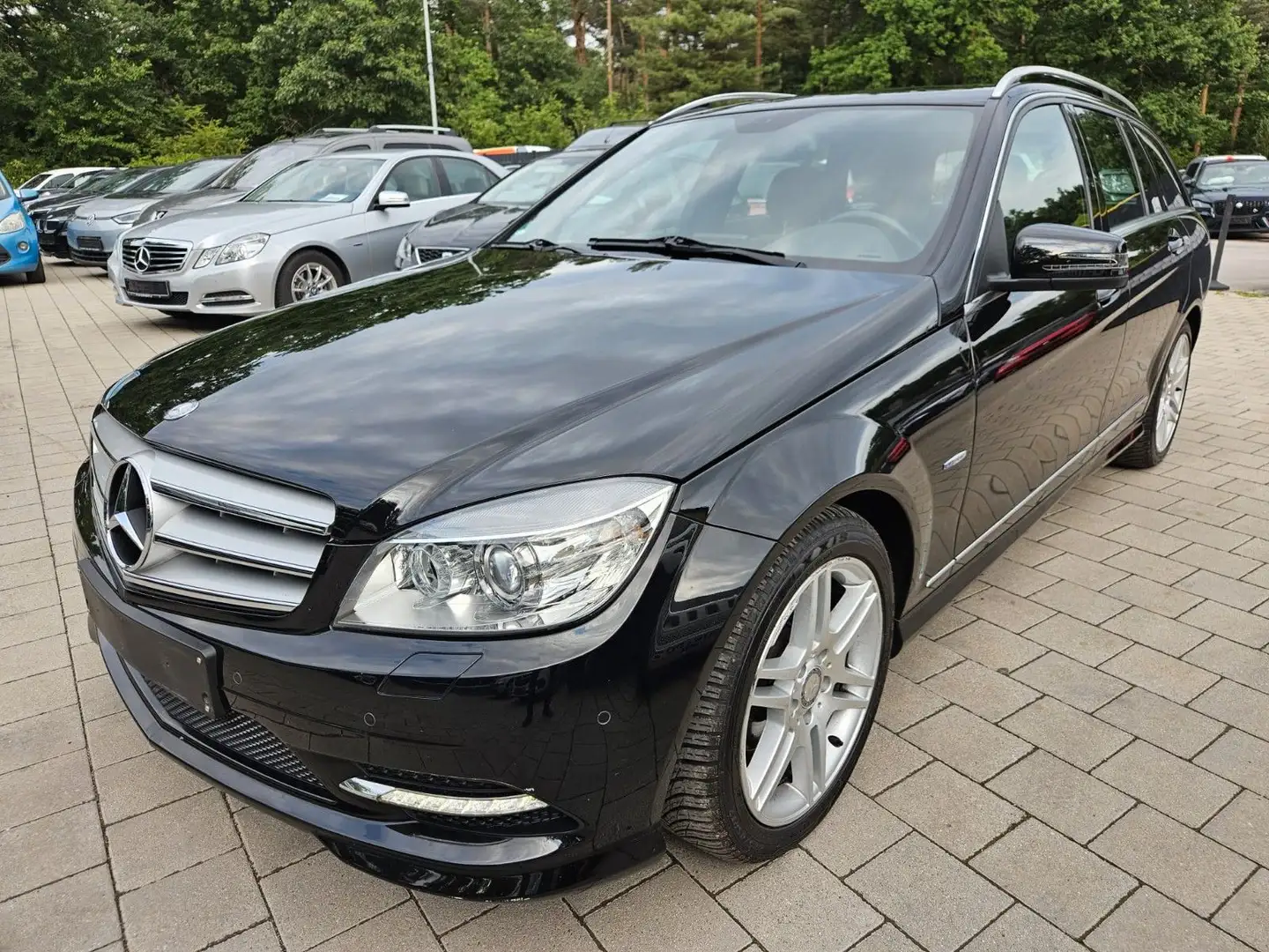 Mercedes-Benz C 250 C -KlasseT Sport Edition CDI Blu AMG-Line Černá - 2
