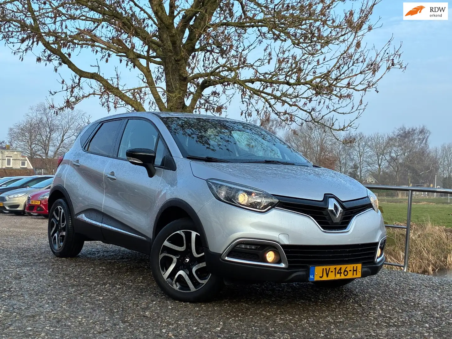 Renault Captur 0.9 TCe Dynamique | Keyless + Clima + Cruise + Nav Grau - 1