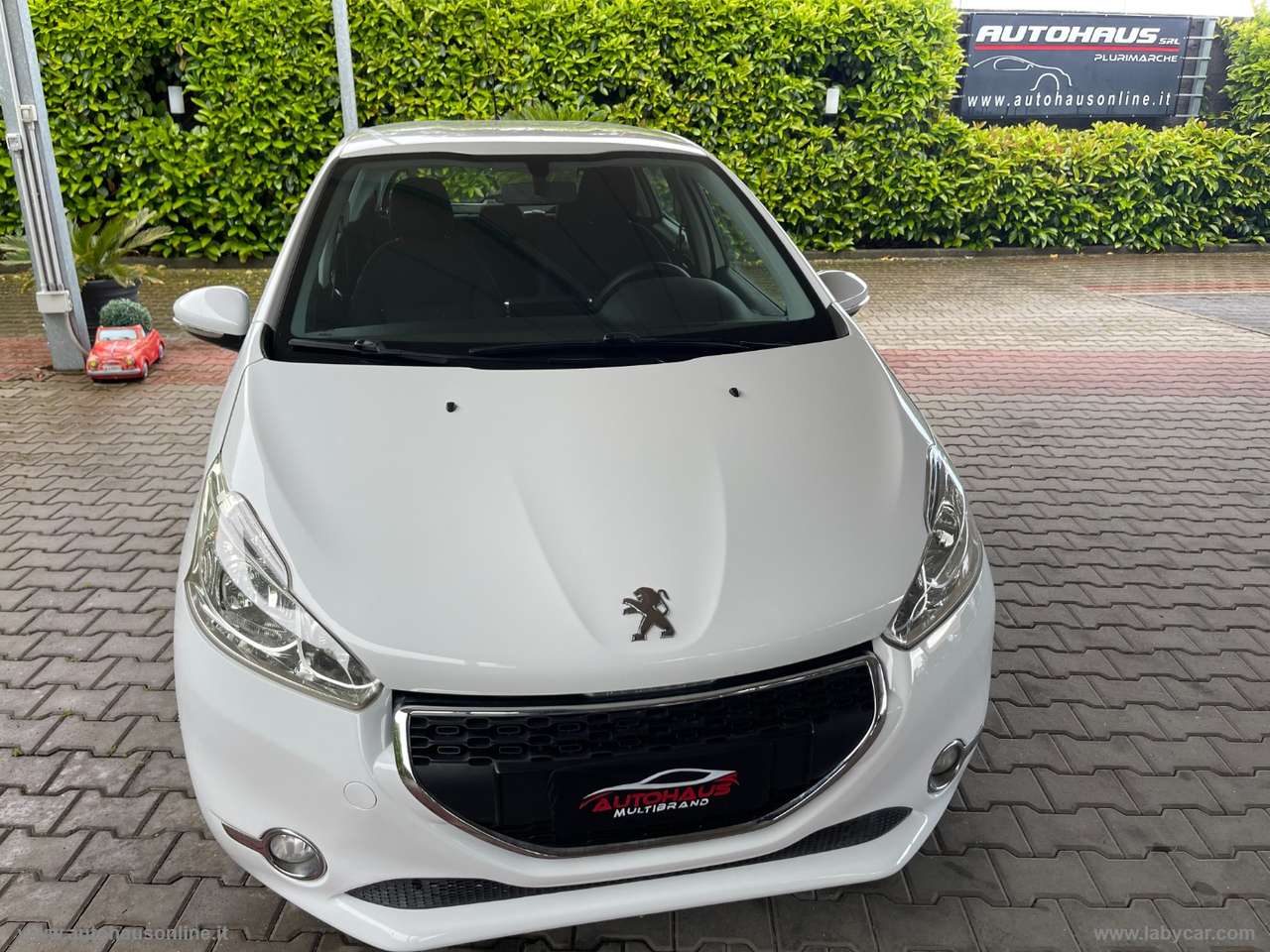 Peugeot 208 1.2 VTi 82 CV 5p. Access