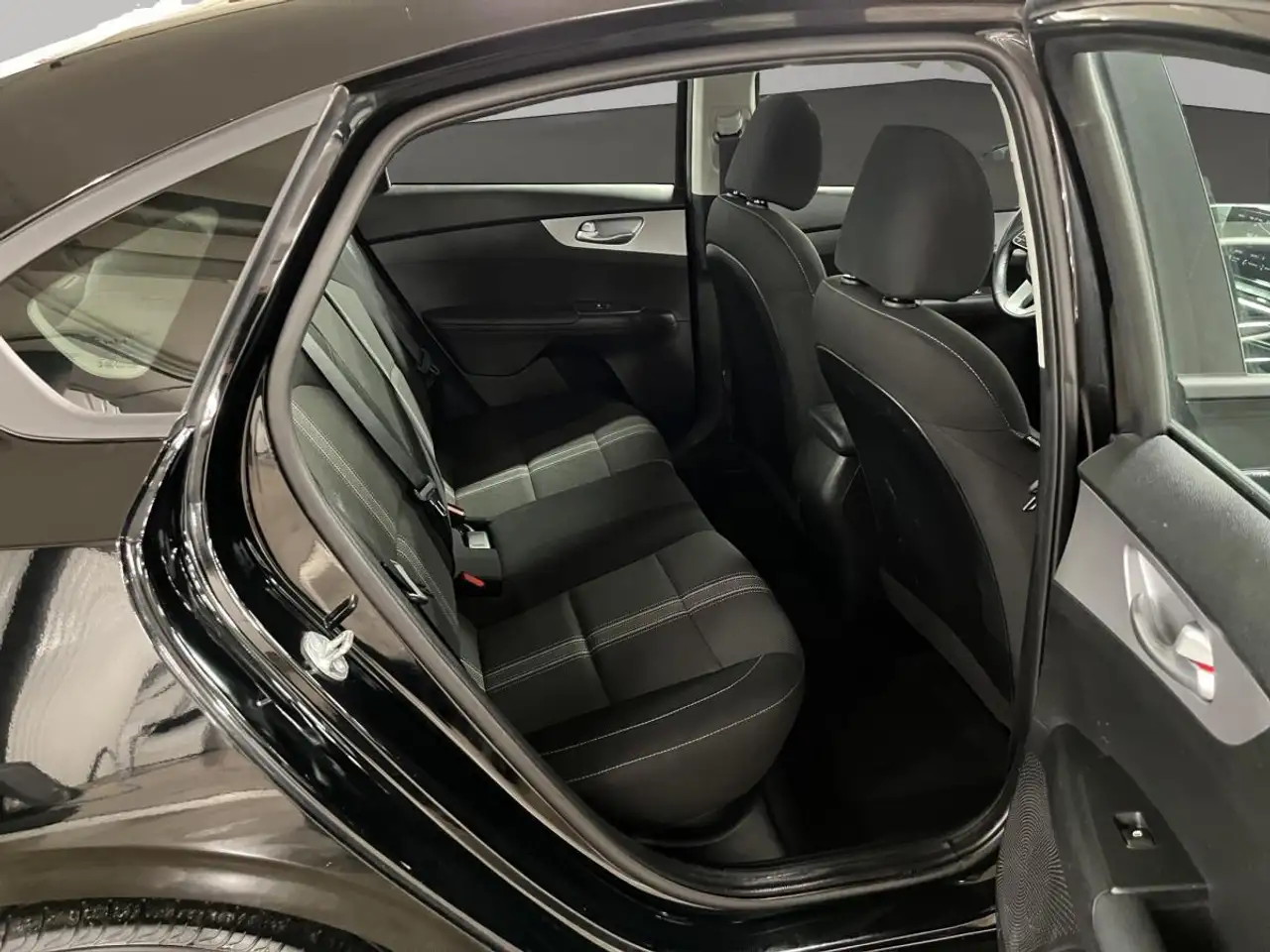Kia Forte снимка Kia Forte
