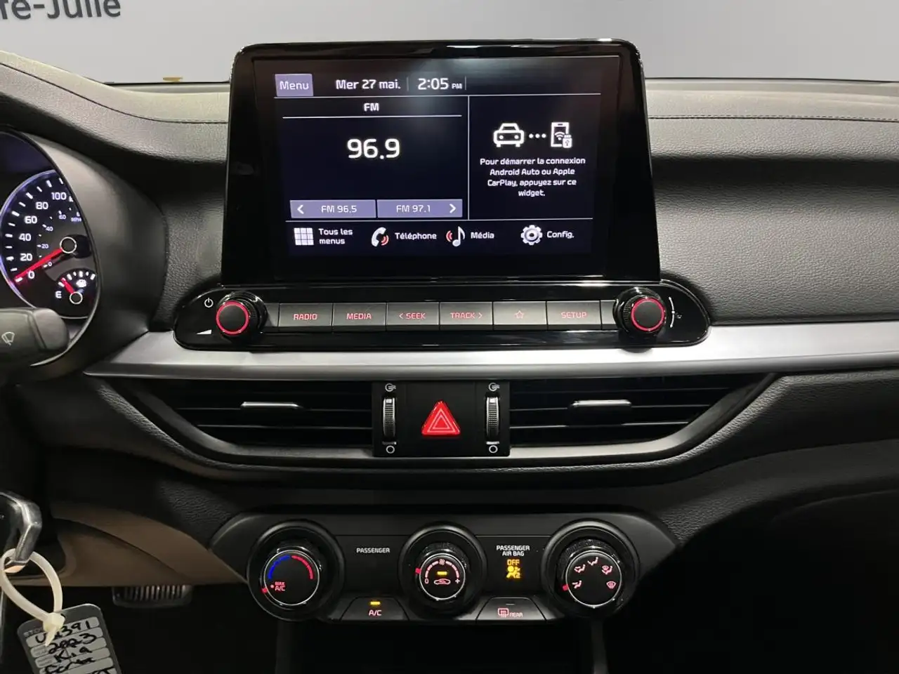 Kia Forte снимка Kia Forte