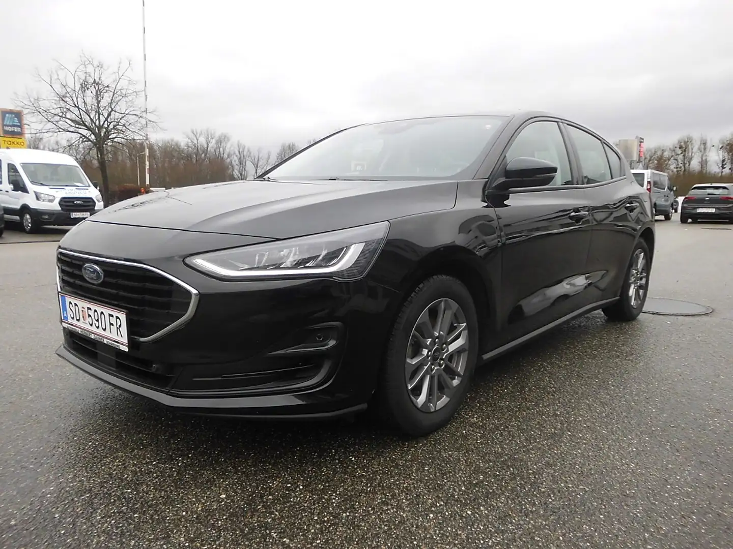 Ford Focus 1,0 EcoBoost Cool & Connect Schwarz - 1