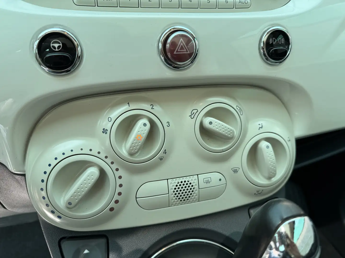 Fiat 500 500 III 1.2 Lounge 69cv Wit - 1