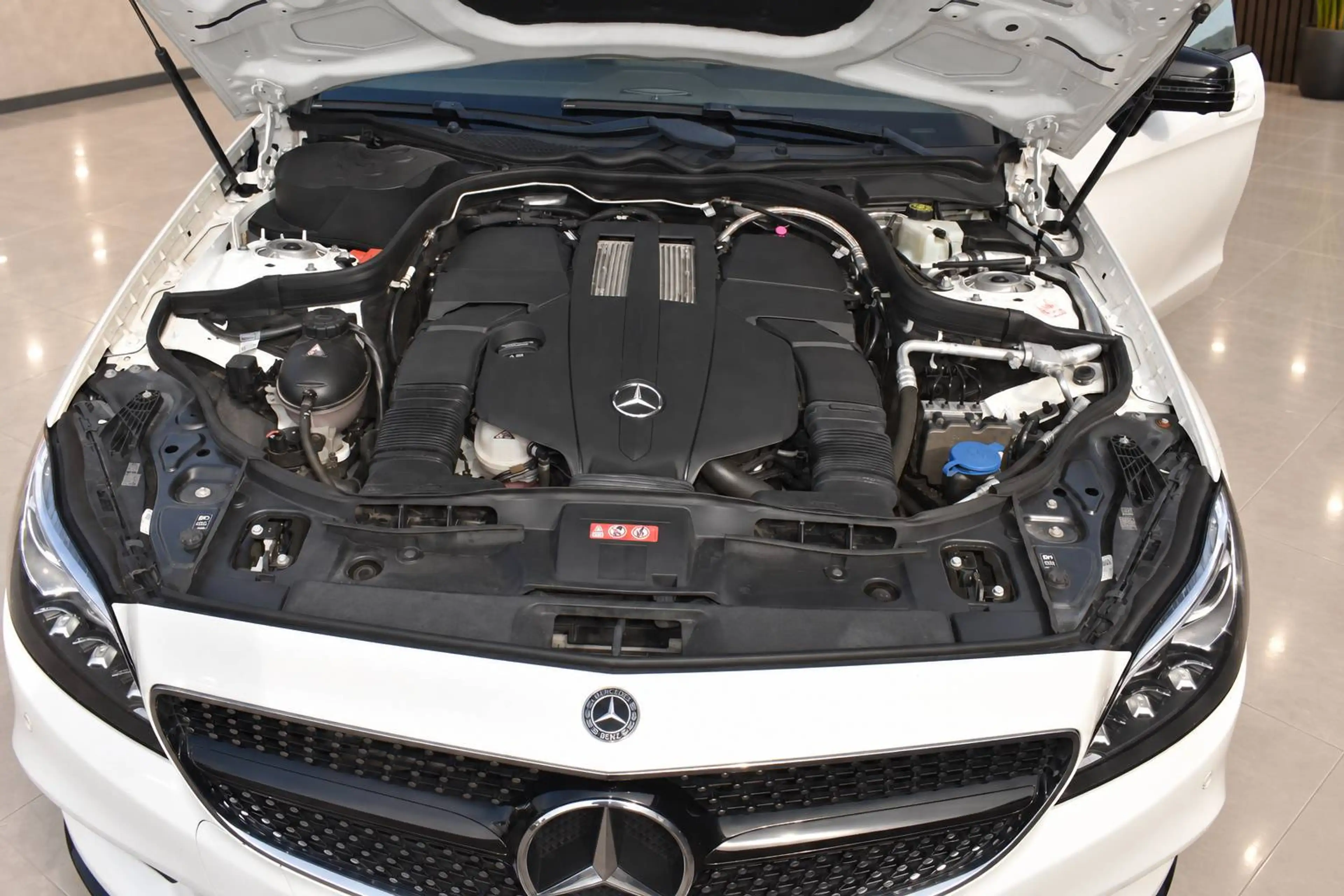 Mercedes-Benz CLS 400 CLS 400 4Matic AMG LINE *GSD*LEDER*19" ALU*LED*CAM*KLIMA* — photo 10
