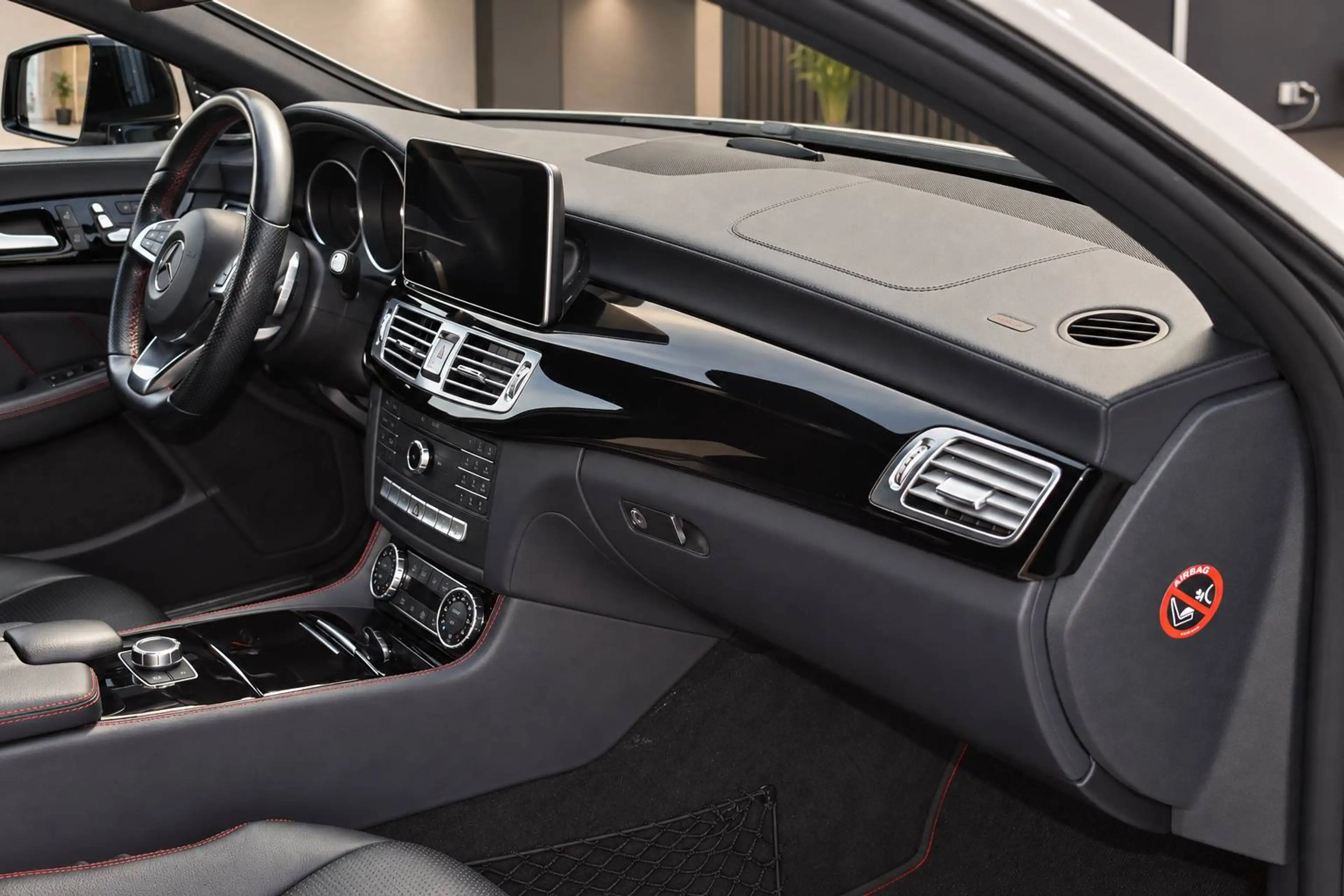 Mercedes-Benz CLS 400 CLS 400 4Matic AMG LINE *GSD*LEDER*19" ALU*LED*CAM*KLIMA* — photo 14