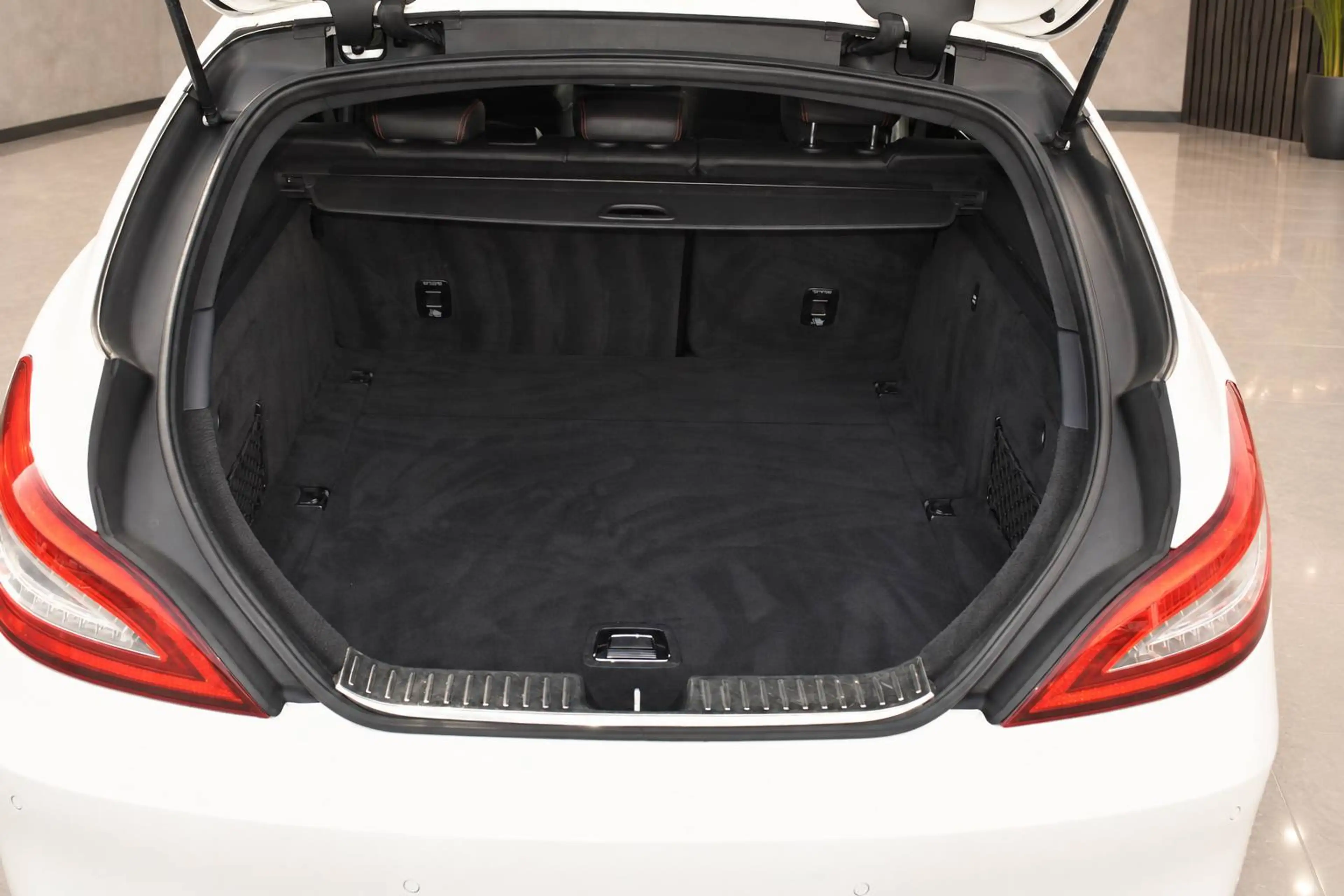 Mercedes-Benz CLS 400 CLS 400 4Matic AMG LINE *GSD*LEDER*19" ALU*LED*CAM*KLIMA* — photo 11