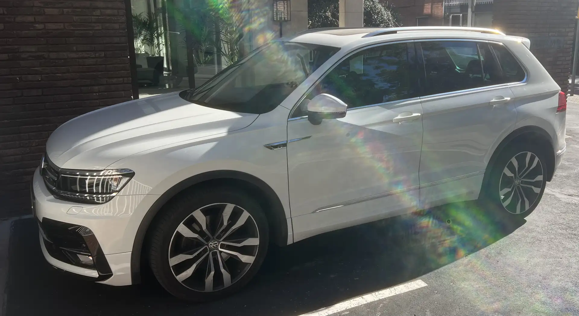 Volkswagen Tiguan 2.0TDI Sport 4Motion DSG 140kW - 2