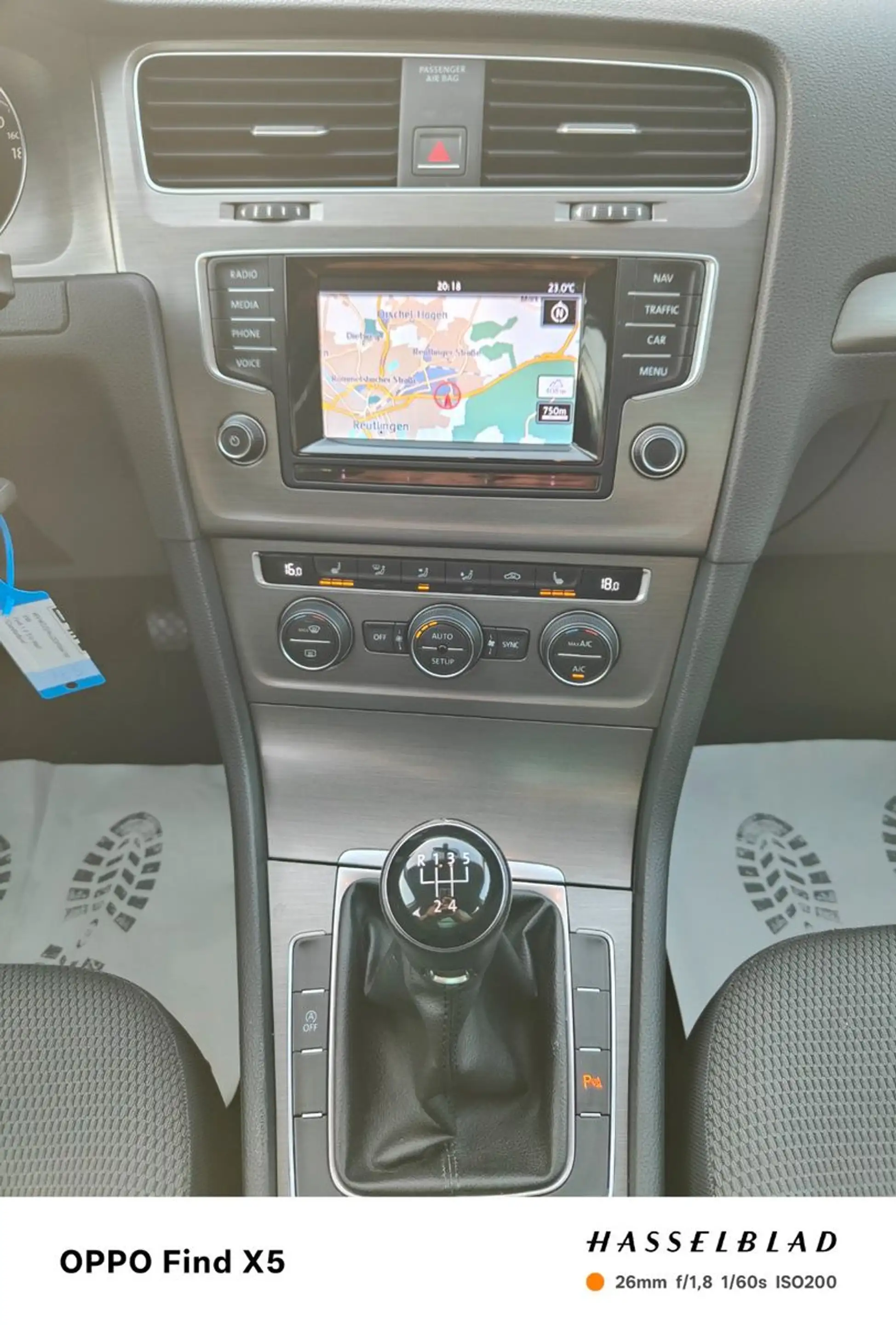 Volkswagen Golf 7 Lim Comfortline "BMT "Navi "SHZ — photo 13