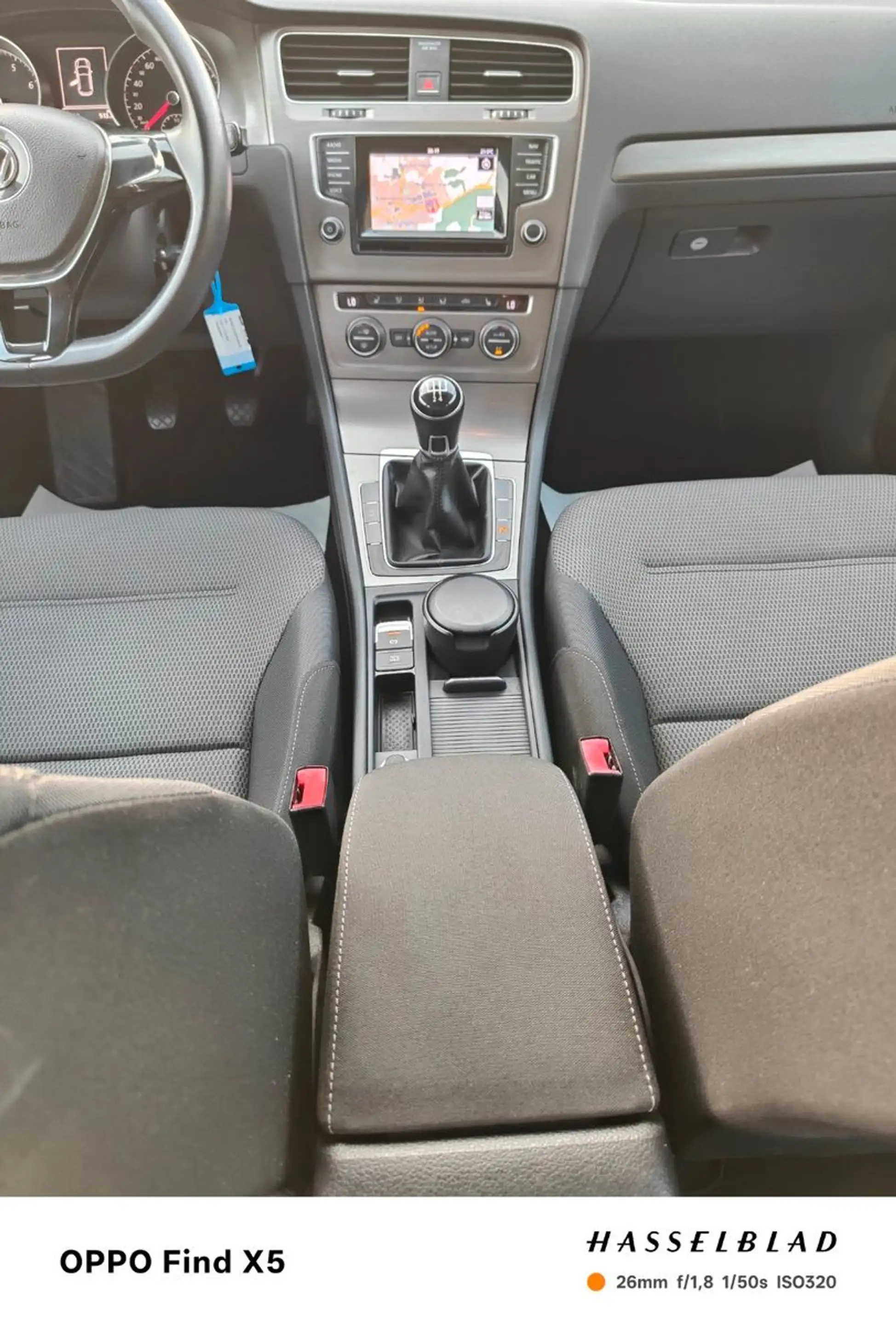 Volkswagen Golf 7 Lim Comfortline "BMT "Navi "SHZ — photo 12