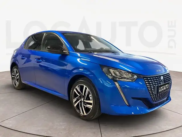 Peugeot 208 view 3