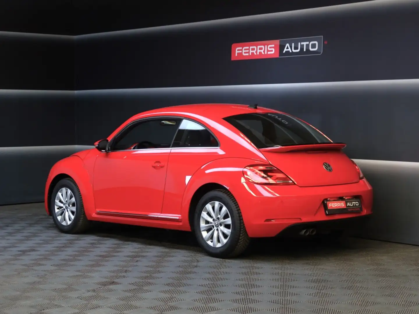 Volkswagen Beetle 1.4 TSI Design 160 Rot - 2