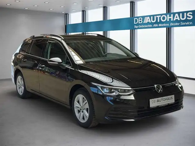 Volkswagen Golf view 2