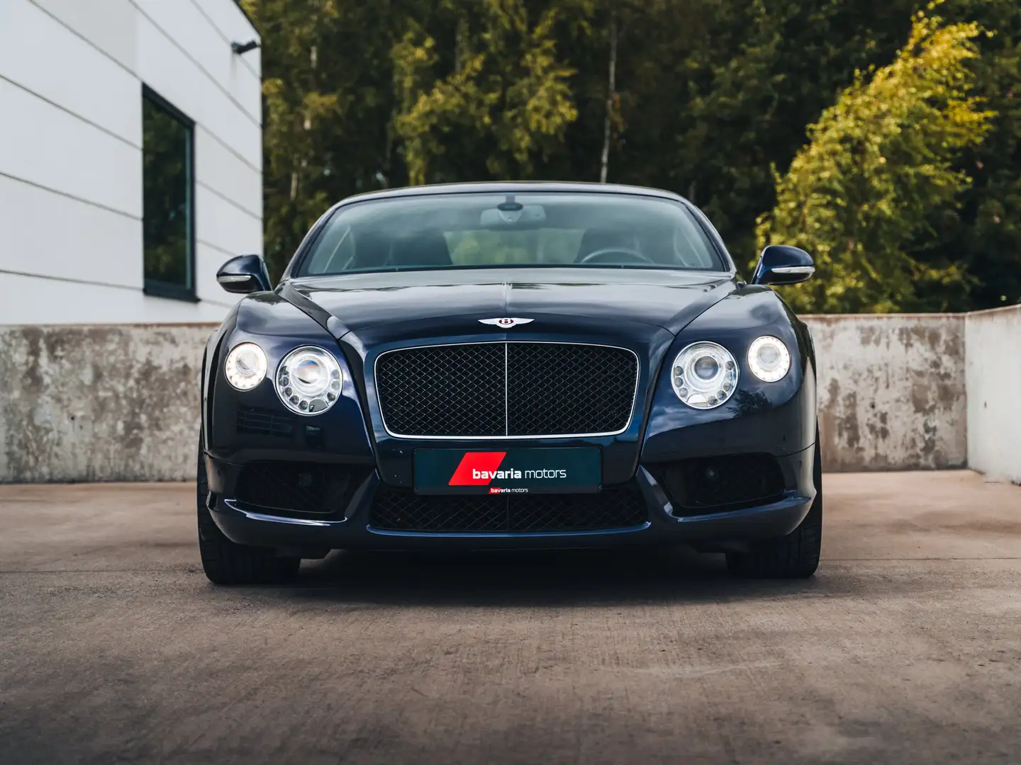 Bentley Continental GT Black Sapphire Pearl / V8 / Massage Seats Noir - 2