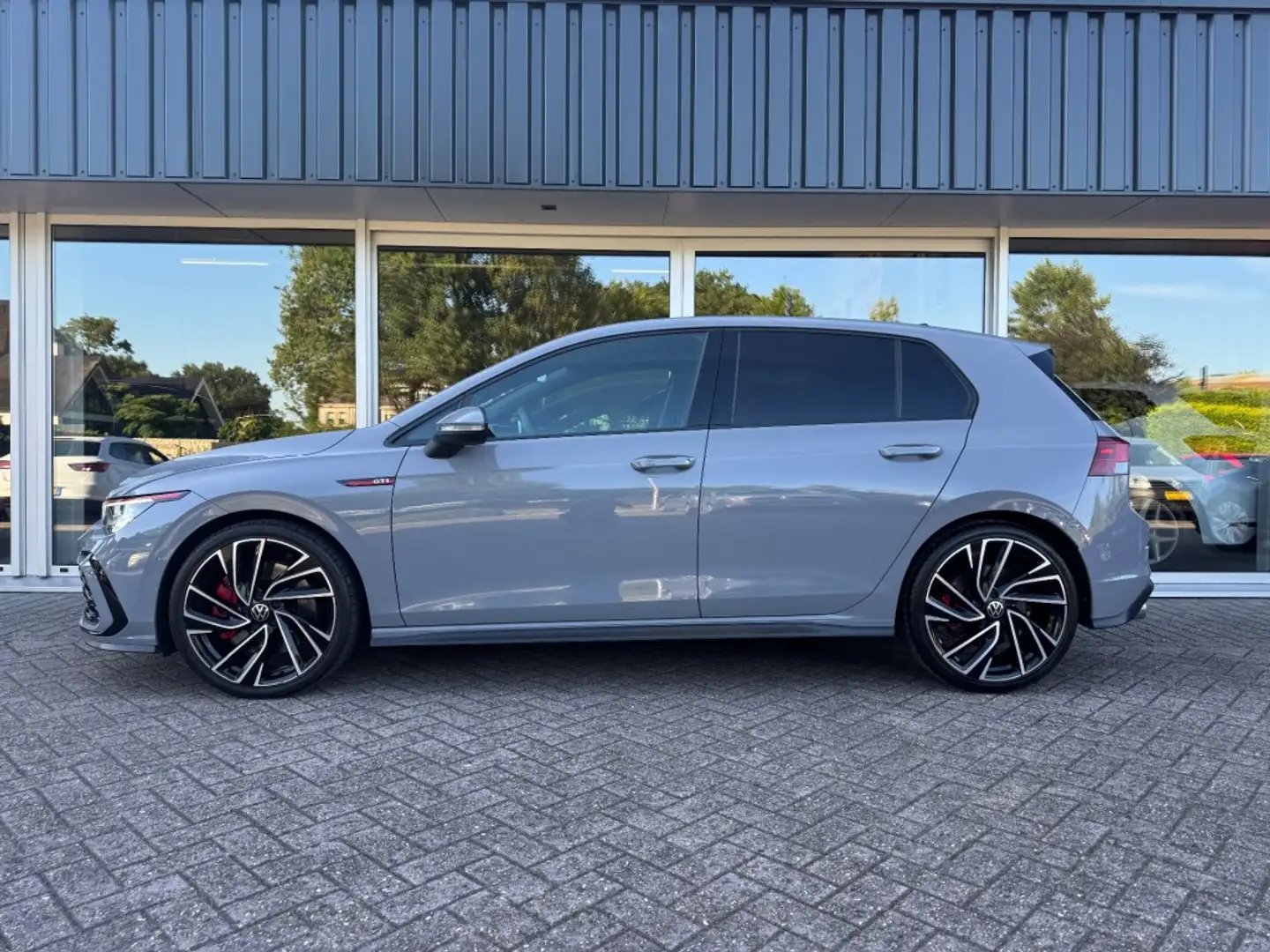 Volkswagen Golf GTI 2.0 TSI GTI Automaat! Grijs - 2