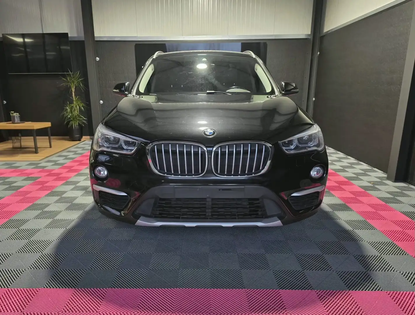 BMW X1 X1 2.0 dA sDrive18 Negru - 2