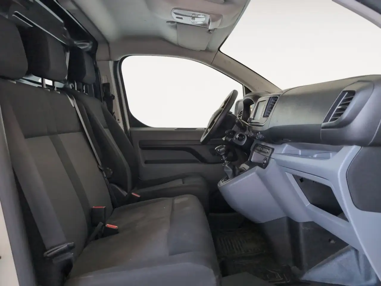 2022 Toyota Proace Van Media L1 1.5D GX 100, photograph 12